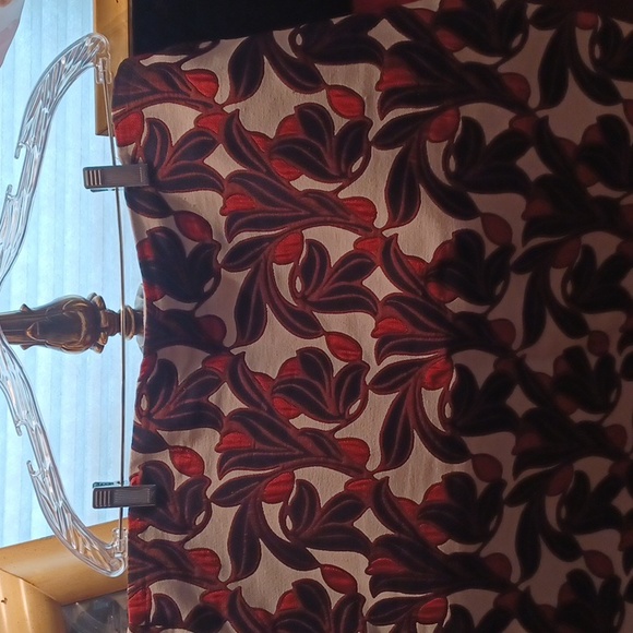 Very cute A line skirt. - Picture 3 of 4